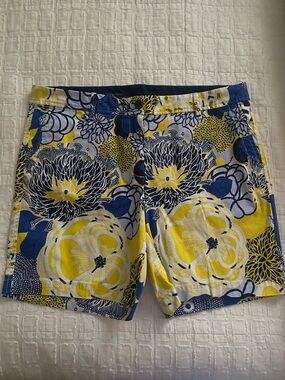 Talbots Floral Print Women's Flat Front Shorts in Yellow and Blue